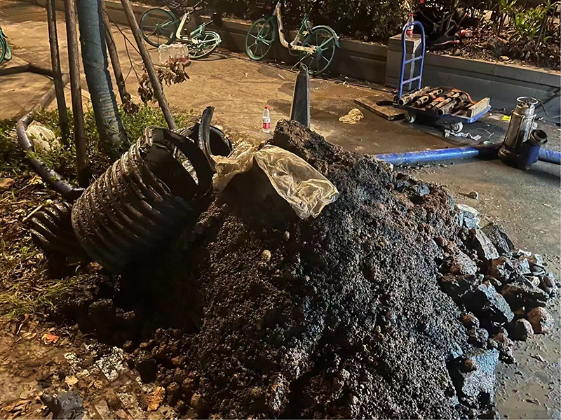 郊区本地下水道疏通师傅，不通不收费【距您500米】